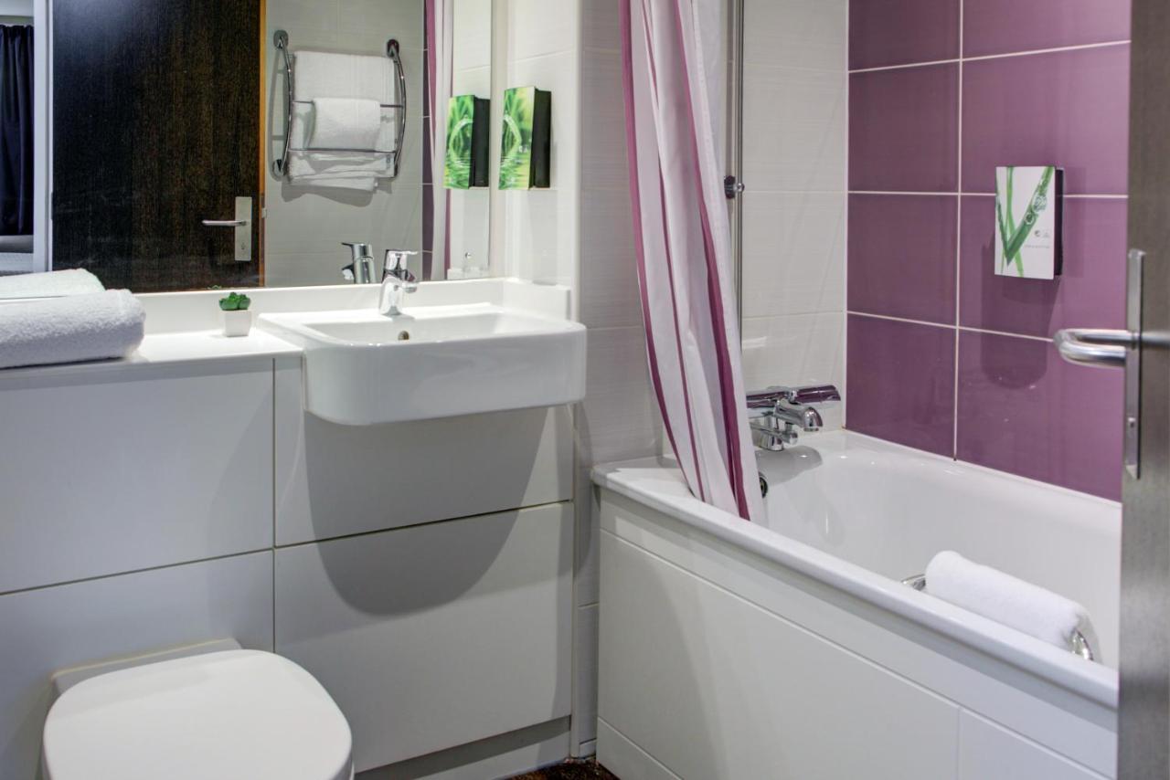 Fortune Huddersfield; Sure Hotel Collection By Best Western Exterior foto